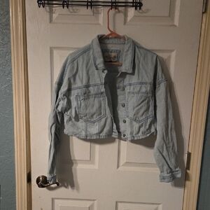 Cropped Light Blue Denim Jacket